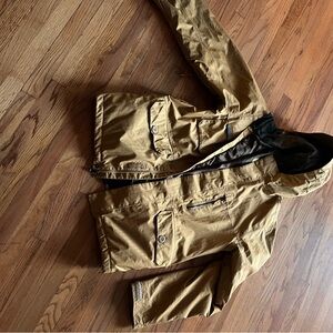Burton Men's mustard brown snowboard Jacket.